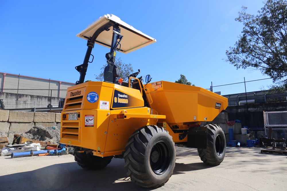 What types of materials can a site dumper carry? image